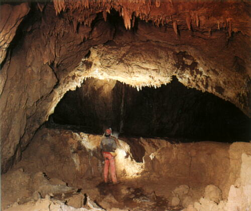 Ariadnahhle, Gangi, photo A. Dajek